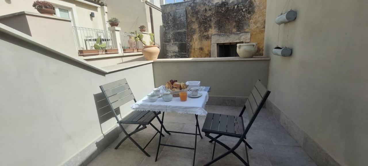 Suite Moen Ortigia Syrakusa Exteriör bild